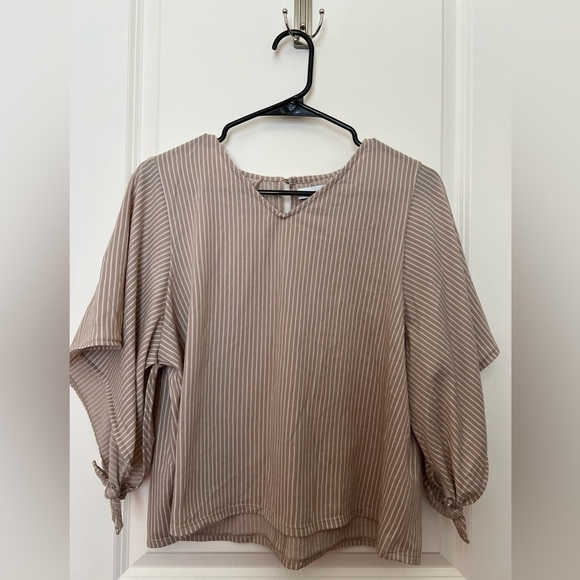 Discoat Tops - Striped Beige Women's Top from Japan
